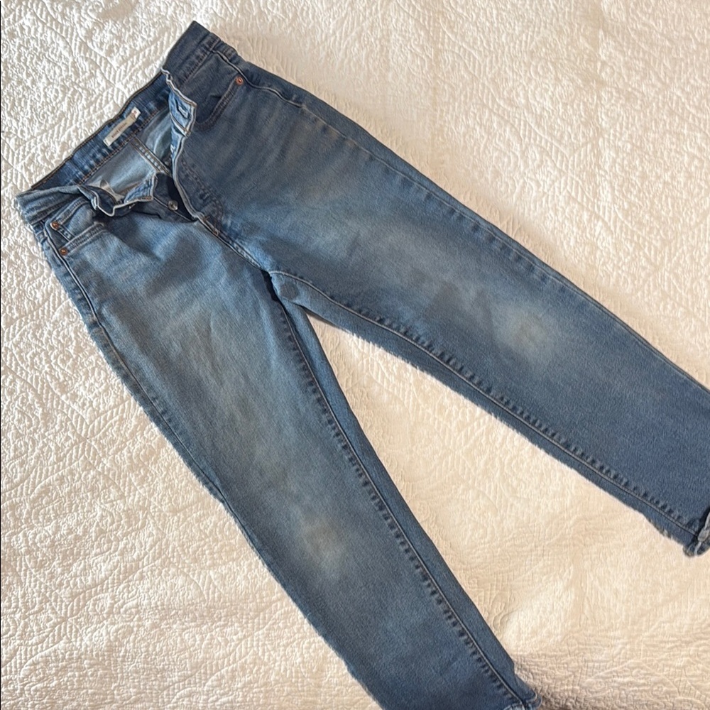 Levi's Women's High Rise Blue Jeans
